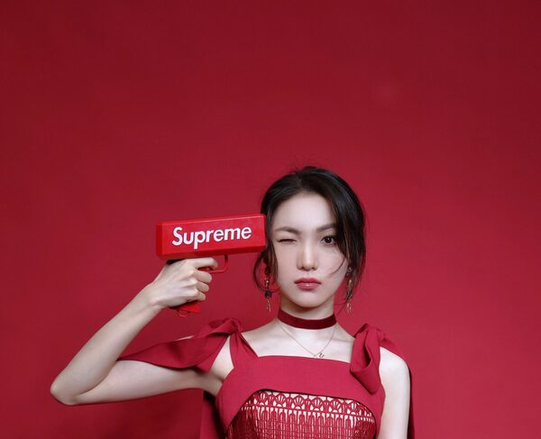于梓贝