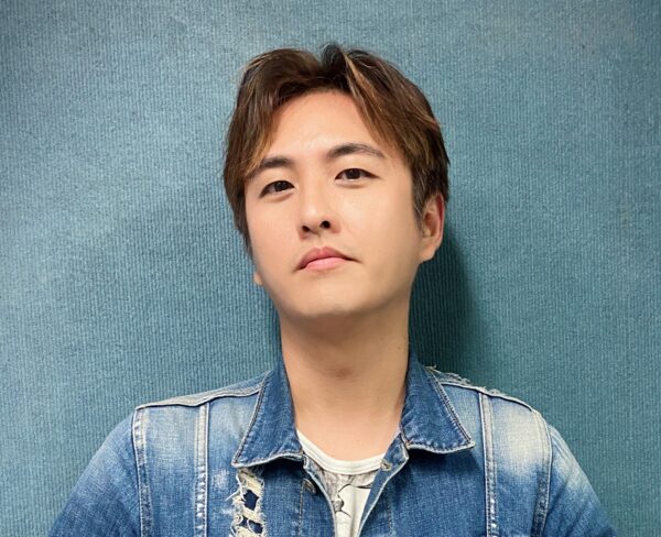 黄靖伦