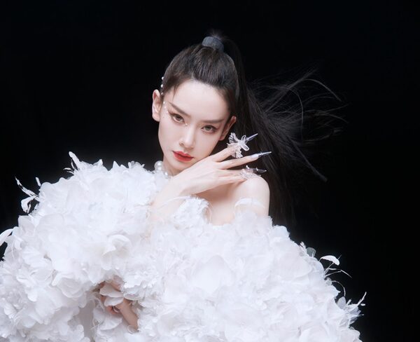 戚薇