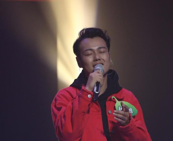 杨旭